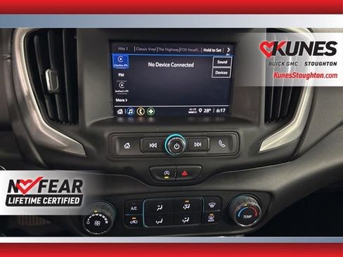 Used 2024 GMC Terrain SLE image 13