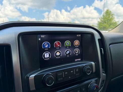 Used 2015 GMC Sierra 1500 SLT w/ SLT Crew Cab Value Package AWD/4WD image 13