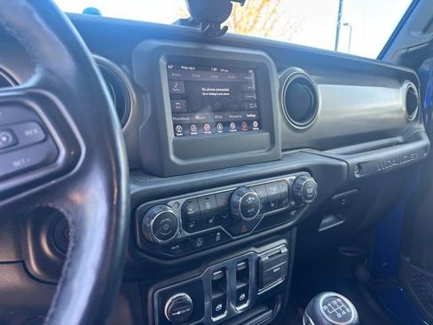 Used 2020 Jeep Wrangler Sport AWD/4WD image 12