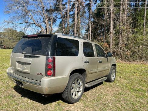 Used 2007 GMC Yukon Denali image 4