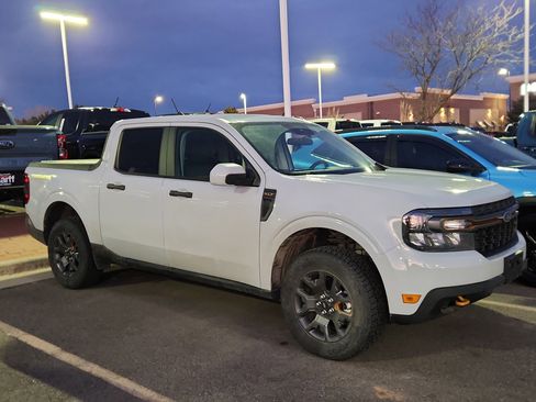 Used 2023 Ford Maverick Tremor w/ Tremor Off-Road Package image 3