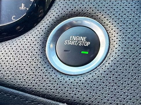 Used 2023 Cadillac XT5 Premium Luxury image 33