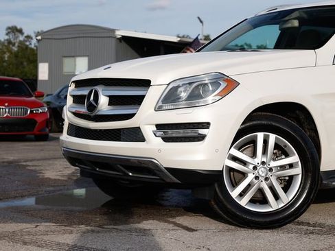 Used 2016 Mercedes-Benz GL 450 4MATIC image 27