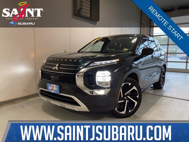 Used 2023 Mitsubishi Outlander SE AWD/4WD image 1