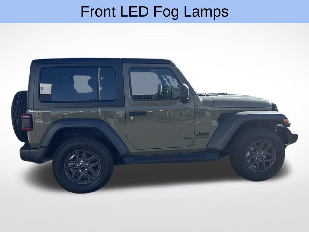 Used 2026 Jeep Wrangler Sport AWD/4WD image 9