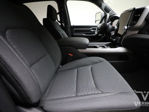 New 2026 RAM 1500 Big Horn AWD/4WD image 11