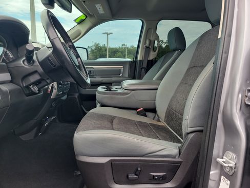 Used 2019 RAM 1500 Big Horn AWD/4WD image 18