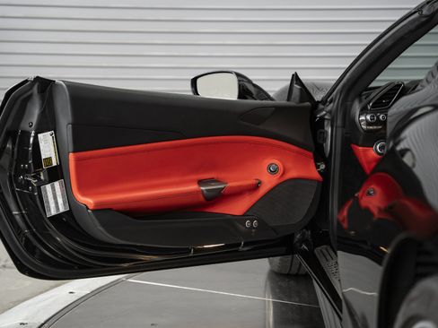 Used 2016 Ferrari 488 Spider RWD image 23