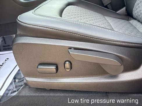 Used 2022 Chevrolet Colorado Z71 image 29