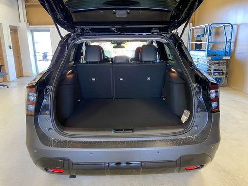 New 2026 Nissan Kicks SR w/ Cold Weather Package image 17