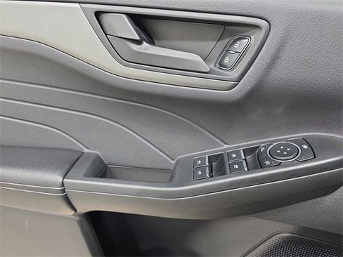 Used 2023 Ford Escape Active image 28