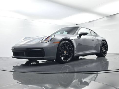 Certified 2024 Porsche 911 Carrera RWD image 43