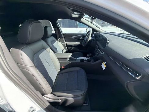 New 2026 Buick Envista Sport Touring FWD image 20