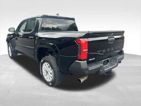 Certified 2024 Toyota Tacoma SR w/ SR Upgrade Package AWD/4WD image 3