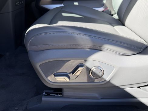 Used 2024 Kia EV9 Light Long Range image 31