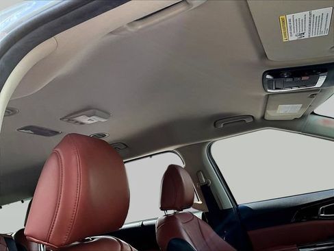 Certified 2023 Kia Carnival SX FWD image 36