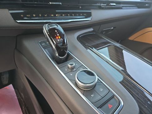 Used 2021 Cadillac Escalade Sport w/ LPO, ONYX Package image 23