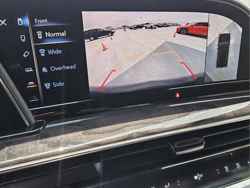Used 2021 Cadillac Escalade Premium Luxury w/ Driver Assist Tech Package AWD/4WD image 22