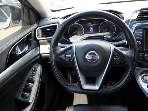 Used 2022 Nissan Maxima SV w/ Floor Mat Group image 23