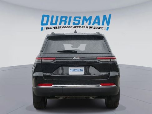 New 2025 Jeep Grand Cherokee Laredo X w/ Luxury Tech Group I image 5