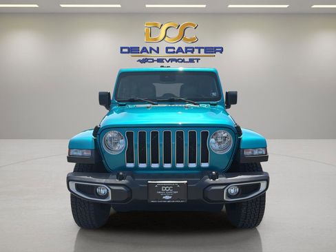 Used 2019 Jeep Wrangler Unlimited Sahara AWD/4WD image 8