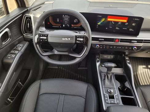 New 2026 Kia Sorento S w/ S Panoramic Sunroof Package FWD image 15