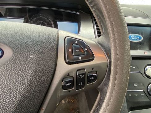 Used 2016 Ford Taurus SEL w/ Equipment Group 201A image 10
