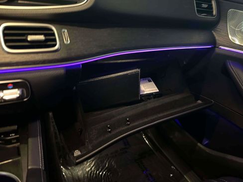 Used 2022 Mercedes-Benz GLE 350 4MATIC w/ Premium Package image 32