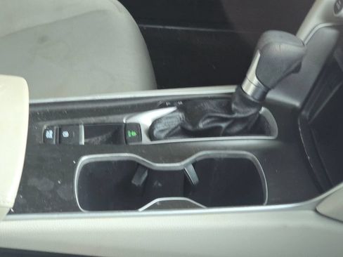 Used 2018 Honda Accord LX image 8