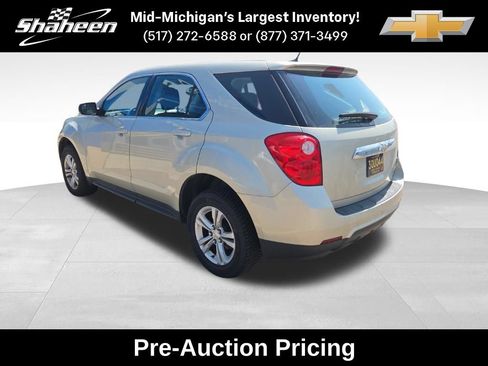 Used 2013 Chevrolet Equinox LS FWD image 2