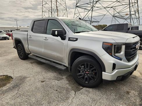 Used 2022 GMC Sierra 1500 Elevation w/ Elevation Premium Package image 1