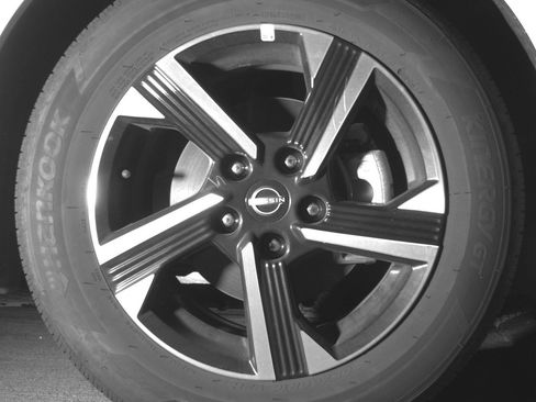 Used 2025 Nissan Sentra SV FWD image 13