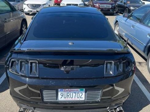Used 2013 Ford Mustang GT Premium w/ Comfort Pkg RWD image 8