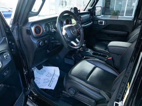 Used 2023 Jeep Gladiator Mojave w/ Cold Weather Group image 15