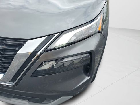 Used 2023 Nissan Rogue S FWD image 9