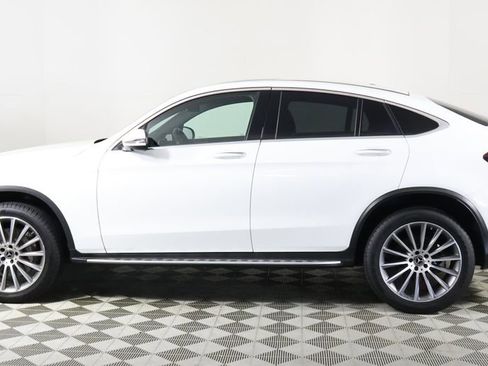 Used 2023 Mercedes-Benz GLC 300 4MATIC Coupe image 3