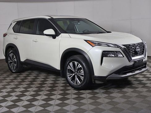 Used 2023 Nissan Rogue SV image 44