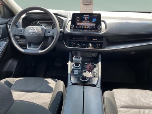 New 2026 Nissan Rogue SV image 10