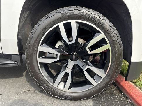 Used 2018 Chevrolet Tahoe Premier image 15