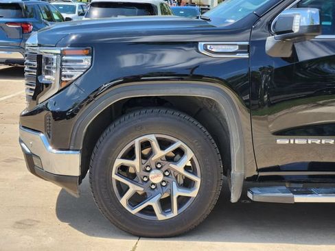 Used 2023 GMC Sierra 1500 SLT RWD image 8