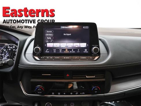 Used 2023 Nissan Rogue SV AWD/4WD image 11