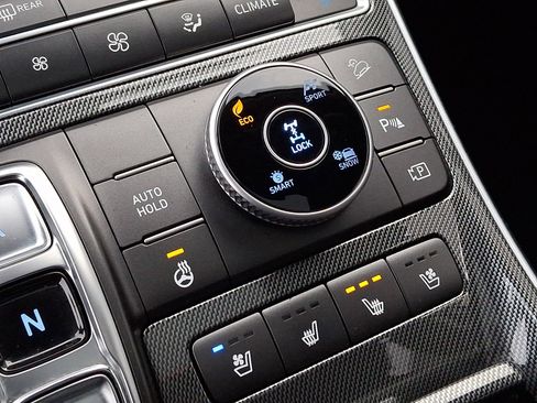 Certified 2021 Hyundai Santa Fe Limited w/ Cargo Package image 24