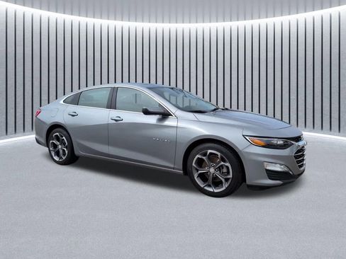 Used 2024 Chevrolet Malibu LT FWD image 3