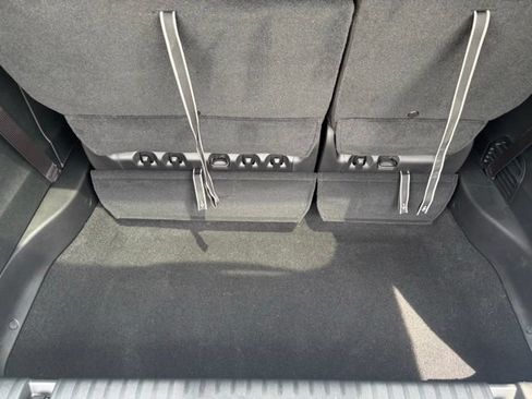 New 2027 Chrysler Pacifica Limited FWD image 18