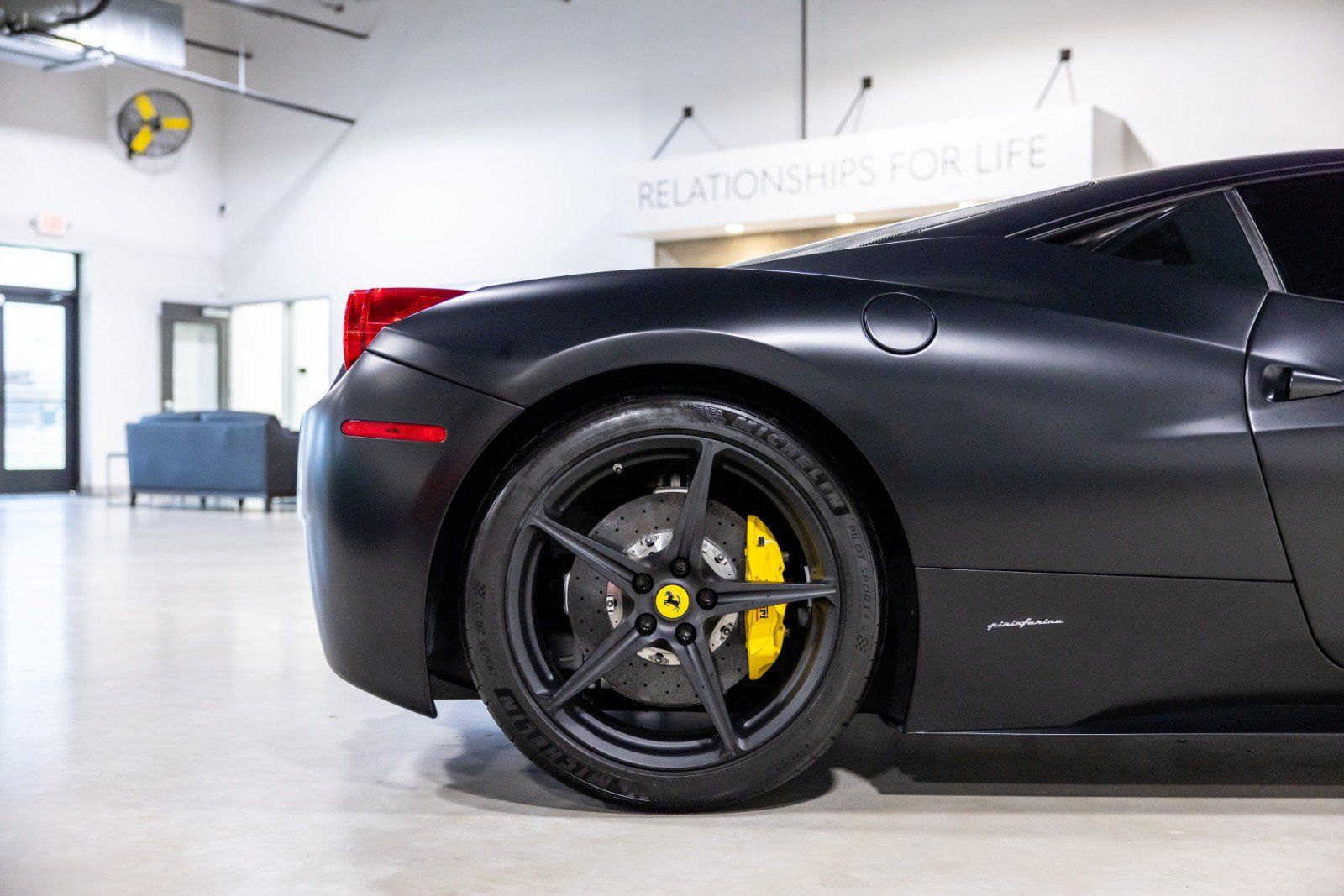 Used 2011 Ferrari 458 Italia Coupe RWD image 25