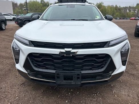 Used 2024 Chevrolet Trax ACTIV w/ Sunroof Package FWD image 9