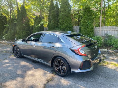Used 2018 Honda Civic EX image 3