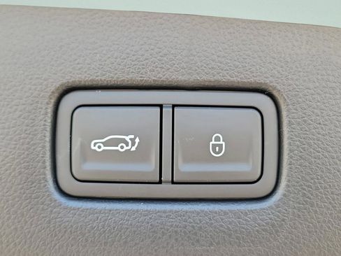 New 2026 Genesis GV70 2.5T Advanced image 15