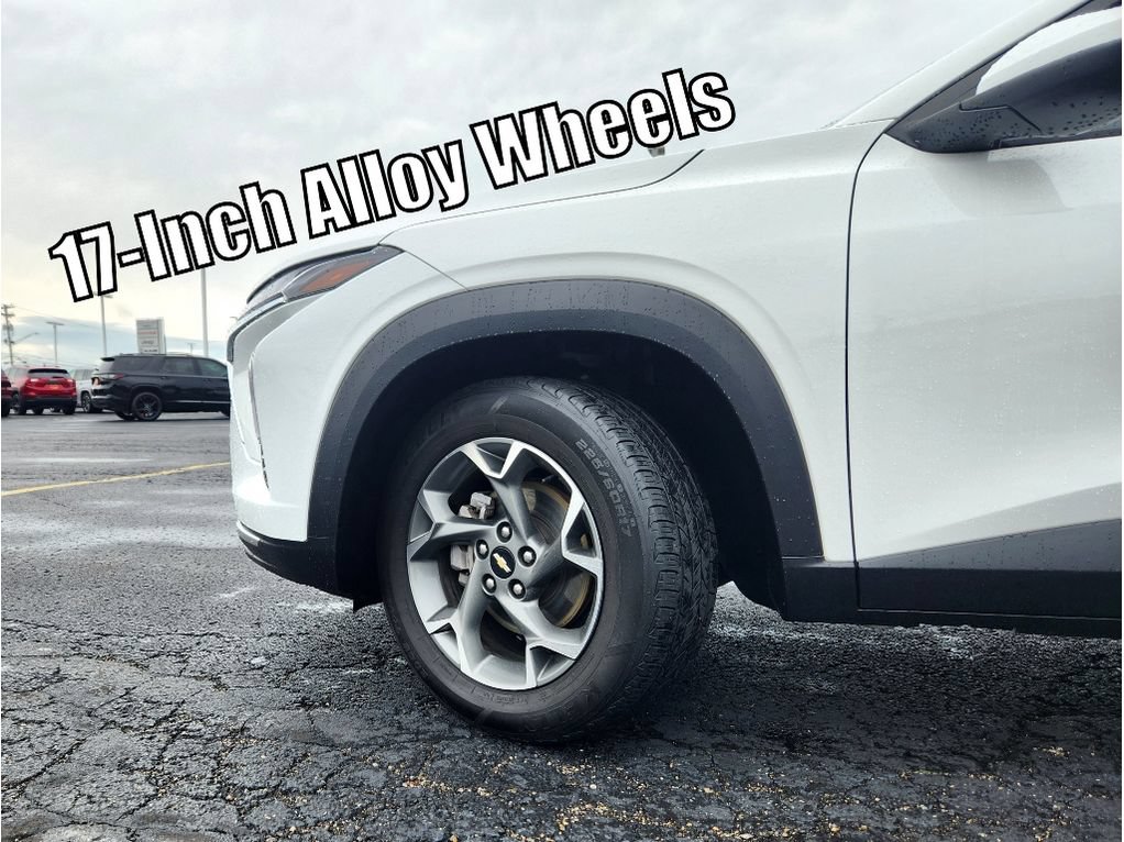 Used 2024 Chevrolet Trax LT FWD image 16