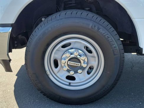 Certified 2022 Ford F250 XL w/ Power Equipment Group image 21